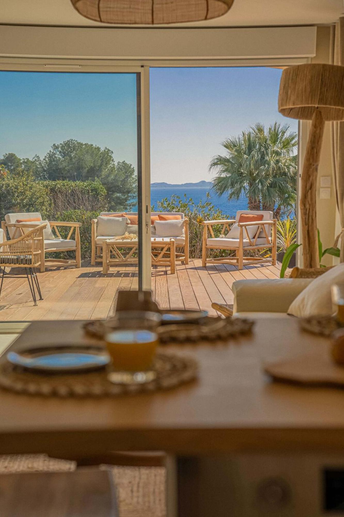 Logement Vue Mer Splendide - Situe A 50 Metres Du Bord De Mer Et 2 Minutes Des Plages - Bandolina エクステリア 写真
